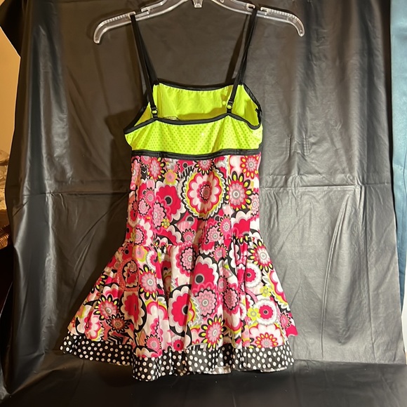 Head over - Picture 3 of 4